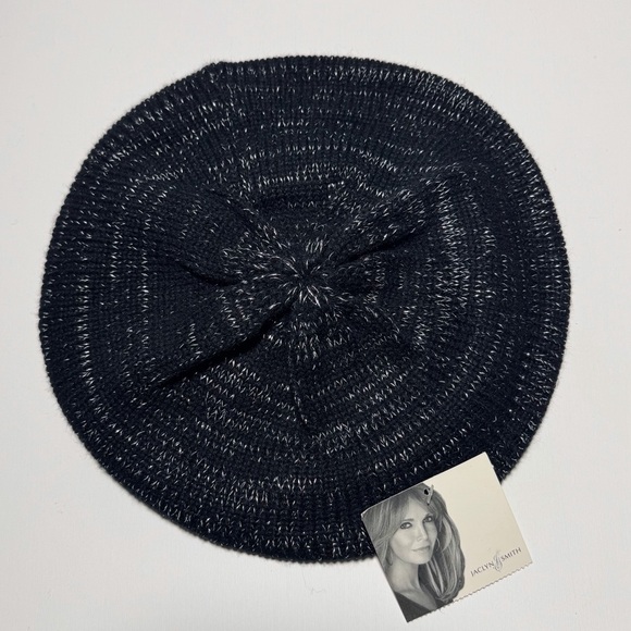 Jaclyn Smith Accessories - Jaclyn Smith Black and Silver Knit Beret